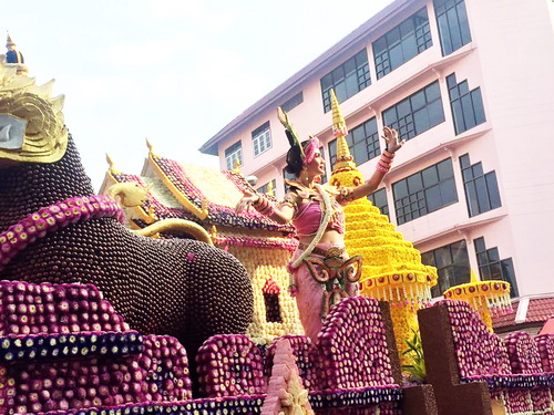 chiang mai flower festival