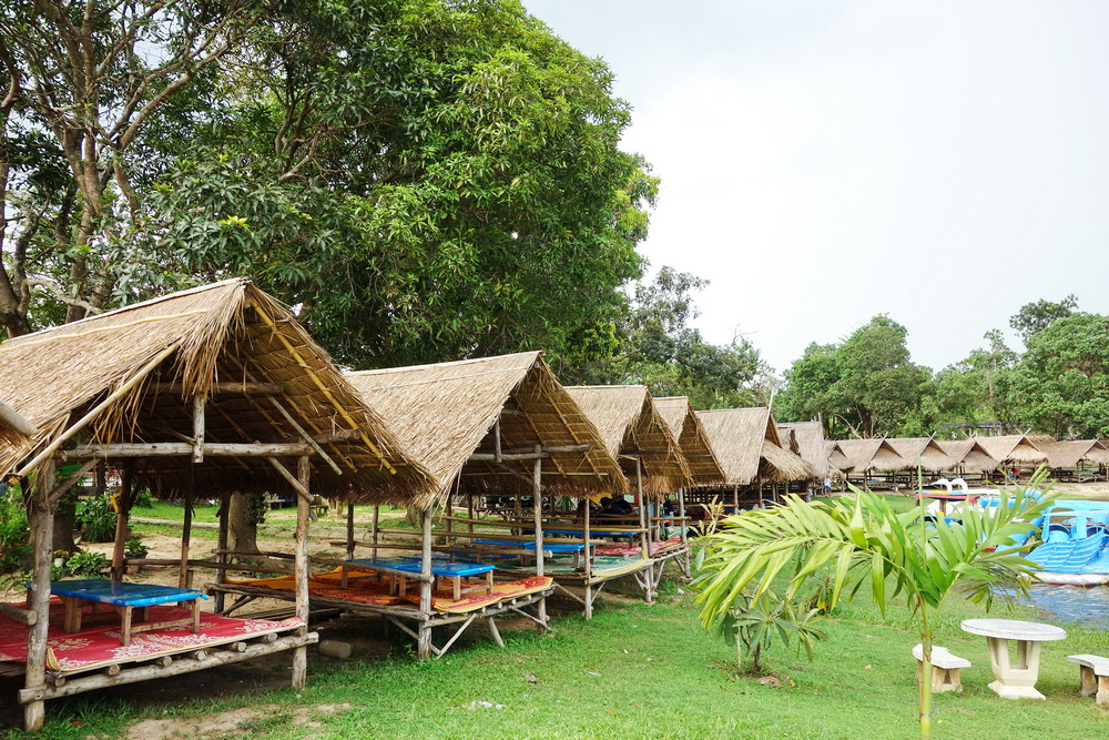 huay tung tao reservoir, chiang mai attractions