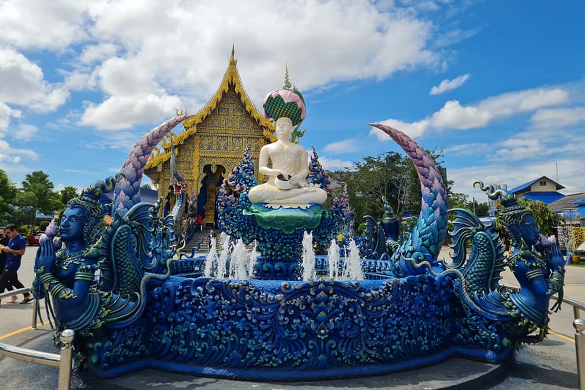 blue temple, blue temple  chiang rai, wat rong suea ten, wat rong sueaten, rong suea ten temple, rong sueaten temple, the blue temple, the blue temple  chiang rai