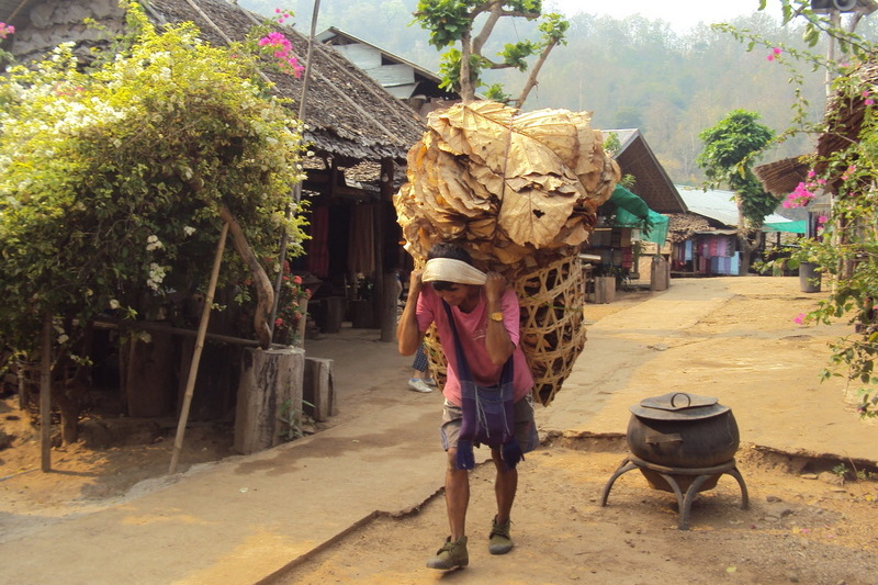 ban huay pu keng, kayan village ban huay pu keng long neck village, huay pu keng village, huay pu keng kayan village, huay pu keng long neck village