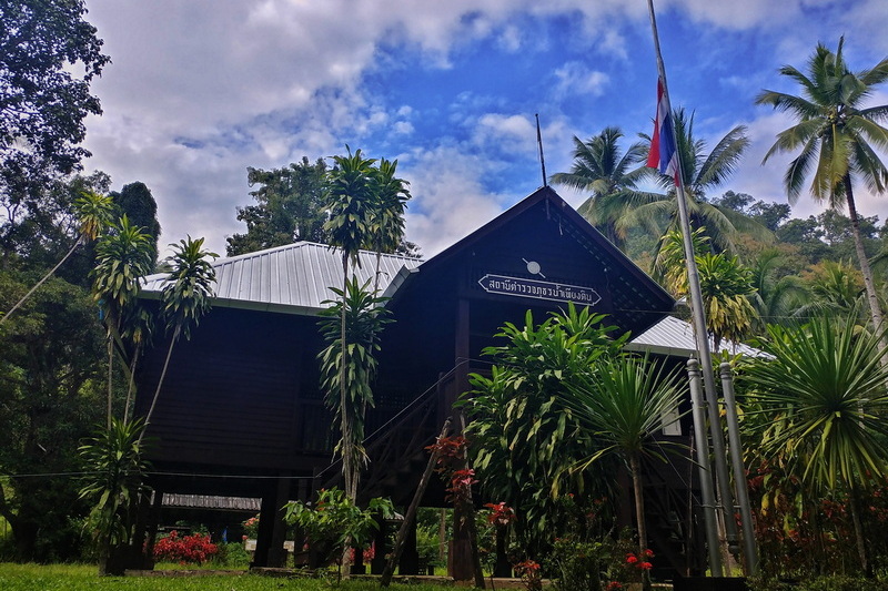 baan nam phiang din, ban nam phiang din, nam phiang din long neck village, nam phiang din village, ban nam phiang din long neck, ban nam phiang din long neck village