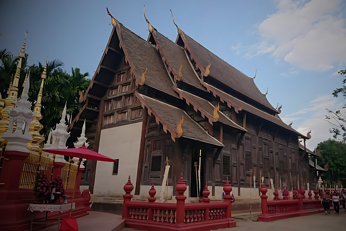 wat phan tao, phan tao temple, wat pan tao, pan tao temple, important temples in chiang mai, chiang mai tourist attractions