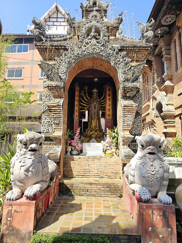 wat lok moli, lok moli temple, wat lok molee, lok molee temple, wat lokmoli, lokmoli temple