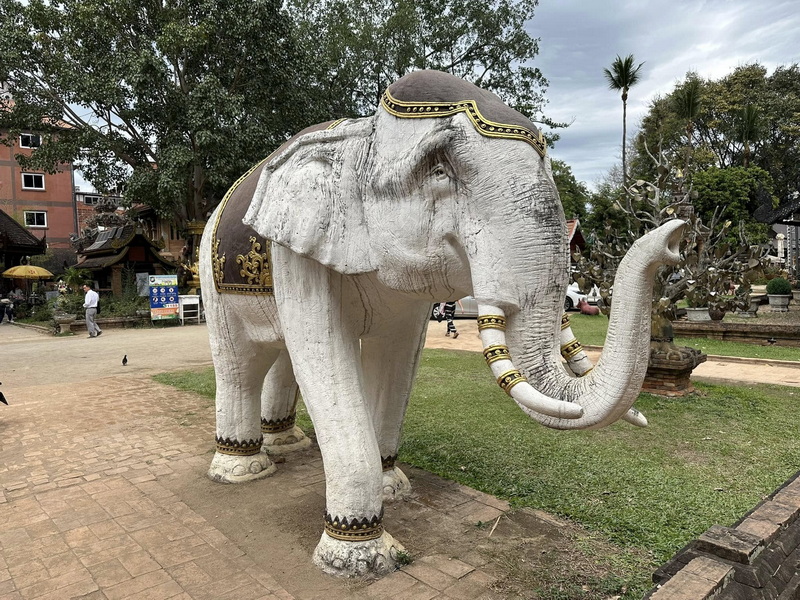 wat lok moli, lok moli temple, wat lok molee, lok molee temple, wat lokmoli, lokmoli temple