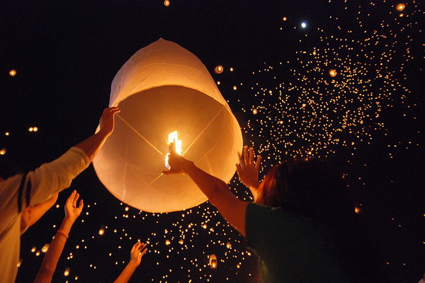 Yi Peng Festival