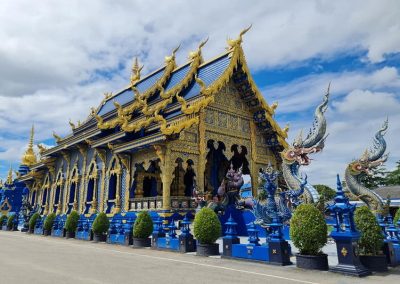 wat rong sueten, blue temple, budget tour chiang rai, chiang rai day tour, chiang rai tour from chiang mai, tour from chiang mai to chiang rai, one day tour chiang rai, day tour chiang rai, chiang rai tours, tour chiang rai golden triangle