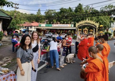 alms offering & temple hopping in chiang mai, alms offering in chiang mai, chiang mai almsgiving tour, morning alms to monks tour in chiang mai, monks alms offering tour in chiang mai, chiang mai sunrise tour, doi suthep sunrise tour