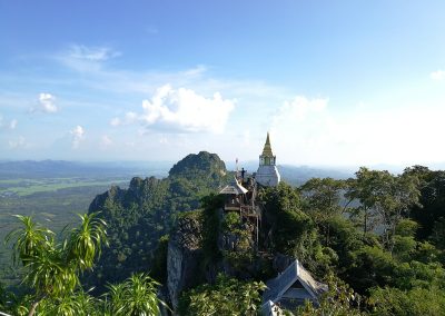 wat chalermprakiat, chalermprakiat temple, mountain temple, wat phraphutthabat sutthawart, phraphutthabat sutthawart temple