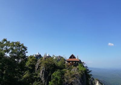 wat chalermprakiat, chalermprakiat temple, mountain temple, wat phraphutthabat sutthawart, phraphutthabat sutthawart temple